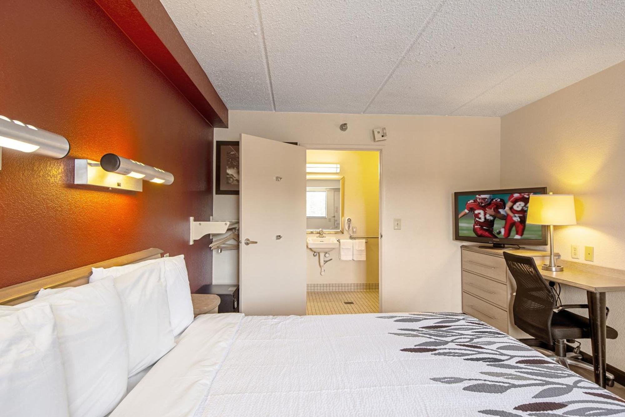 Superior King Room Disability Access Non-Smoking